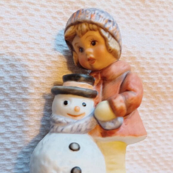 4 Girl Hummels - Picture 5 of 8